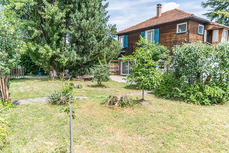 Maison en bois avec jardin à Gerat en Auvergne